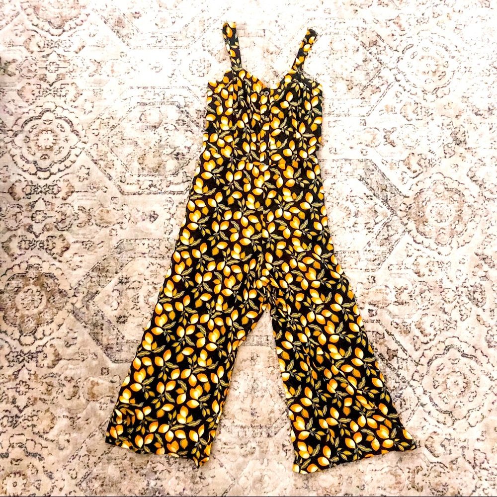 Loft cute fun summer jumper 🍋
